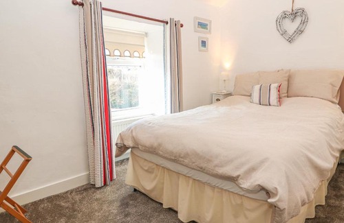 Amlwch House | Royal Oak Cottage