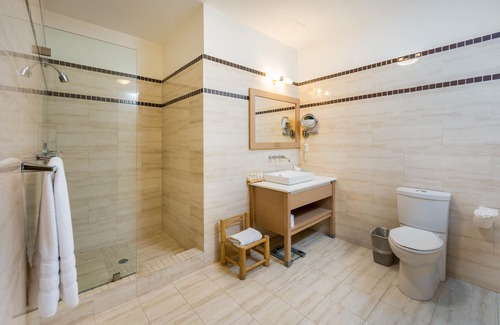 F.w.i Hotel | Royal Oasis