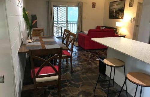 Mission Beach House | Royal Palm Cottage, Entire two bedroom 2 bathroom house with Pool