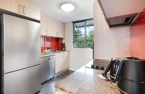 Cairns North Apartment | Royal Pavillions Urban Escape- Affordable Luxury in Cairns CBD | Pool, Parking & Prime Location