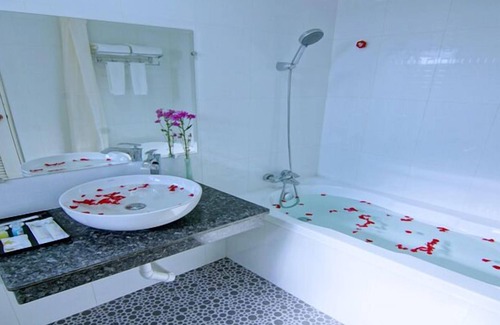 Mandalay Hotel | Royal Pearl Hotel