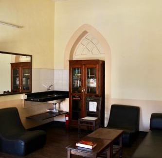 Fontainhas House | Royal Phoenix Inn