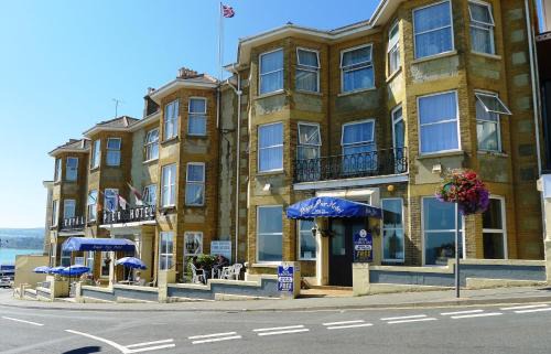 Sandown Hotel | Royal Pier
