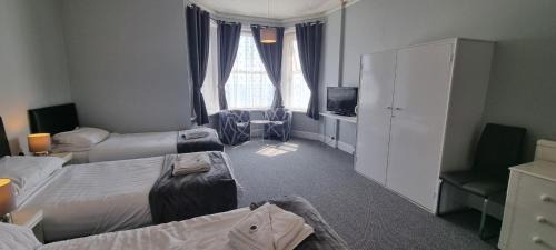 Sandown Hotel | Royal Pier