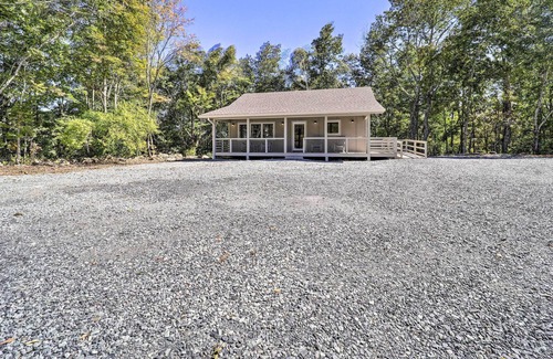 Newland Cabin | Royal-Red Cabin, Walk to Appalachian Mtn View