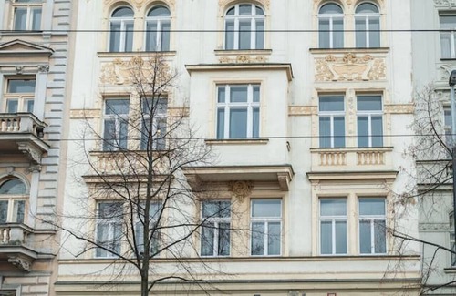 Vinohrady Apartment | Royal Square View Residence