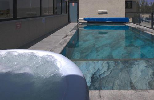 Daliyat al-Karmel Bed & Breakfast | Royal Suites Dalia - וילה עם 4 סוויטות מהממות, בריכה מחוממת וג'קוזי