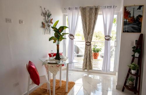 Los Maestros Apartment | Royal Terrace V (Duque)