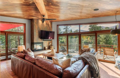 Weisshorn House | Royal Tiger Retreat