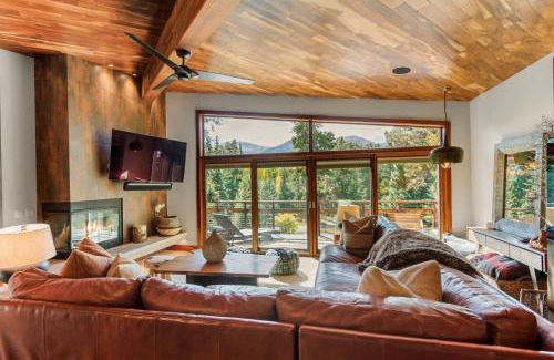 Weisshorn House | Royal Tiger Retreat