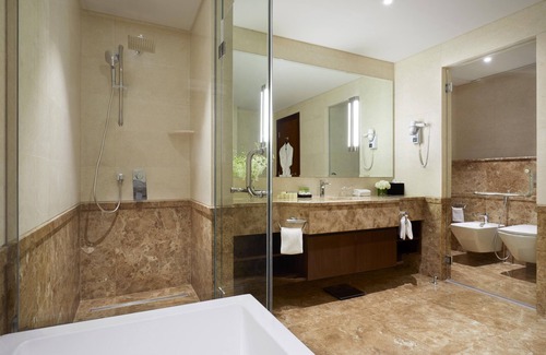 Al Ghubrah Ash Shamaliyyah Hotel | Royal Tulip Muscat