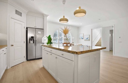 Cypress Village House | Royal Vacation on Hanging Garden #58