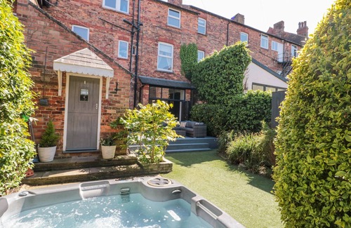 South Cliff Cottage | Royal Victoria House