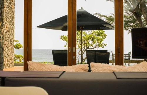 Prachuap Khiri Khan Villa | Royal Villa with Oceanfront Pool - Tolani Resort Kui Burin