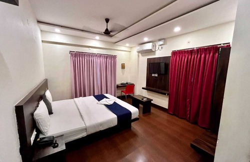 Domlur Cabin | ROYAL WOOD PREMIER