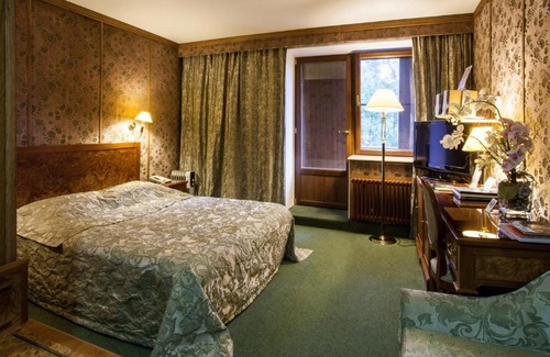Khoroshevo-Mnevniki Hotel | Royal Zenith-I