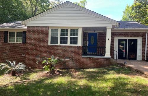 Gunter Afs House | Royale Palace Spacious 3brs 2 baths home