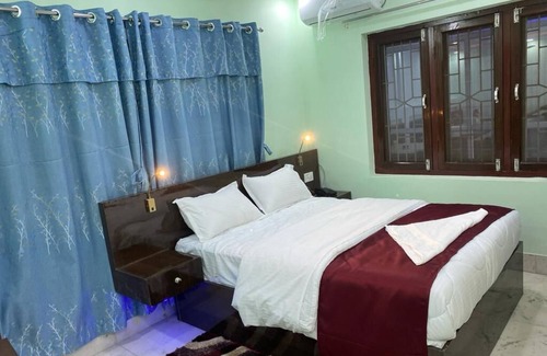 Biratnagar Hotel | Royalwood City Inn