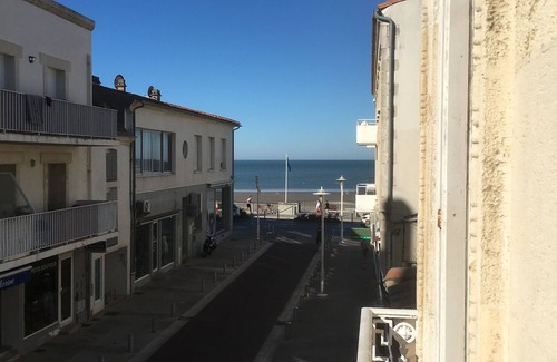Pontaillac Apartment | ROYAN PONTAILLAC 30m from the beach, 2nd floor villa, 70m2