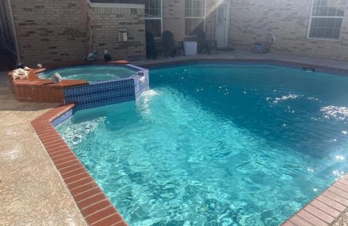 Champion Forest Villa | ROYCE mini-mansion with heated pool & spa Houston
