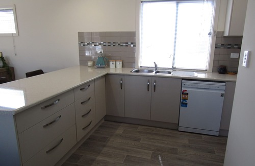 Minlacowie House | Royston Retreat- Lovely 4 bedroom holiday home - Off Peak special!