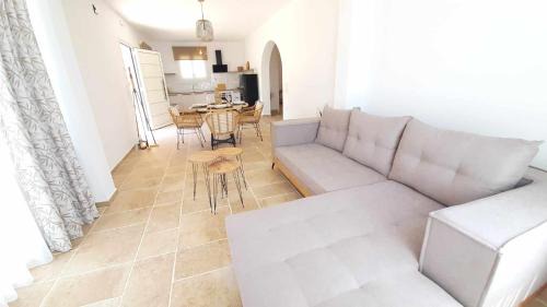 Benitses Apartment | Rozas house