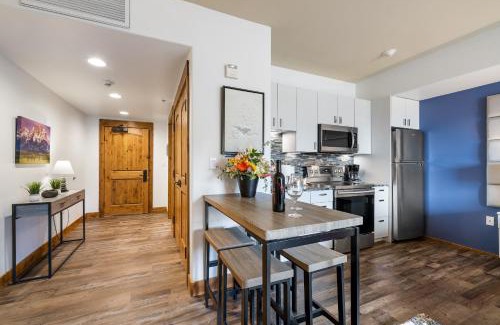 Donnelly House | Rr Retreat Tamarack Resort Premier Studio Ada