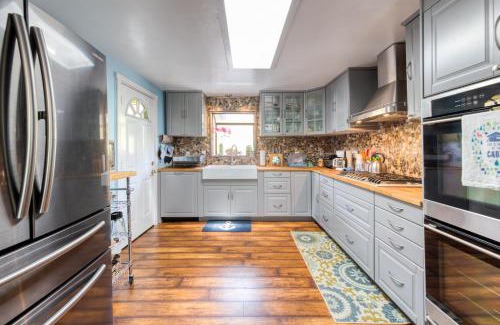 Duncans Mills House | RR Yacht Club-Private beach, Hot tub, Outdoor fun