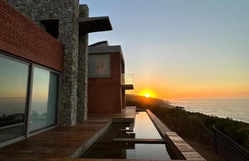Herolds Bay Villa | RRoar George