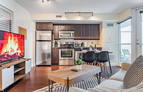 Fort York Hotel | RS Boutique Suites - Fort York