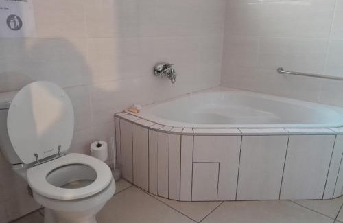 Thohoyandou House | RS GARDEN GUESTHOUSE