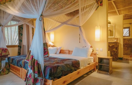 Idodi Cabin | RUAHA HILLTOP LODGE