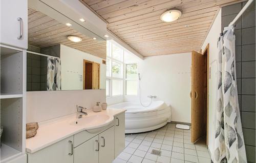 Hasle House | Rubinsøen Skovhuse