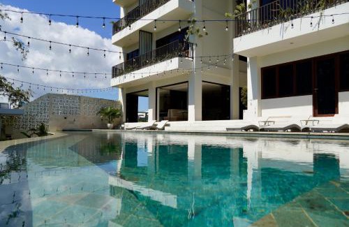 Berawa House | Ruby 3 bedroom apartment near finns