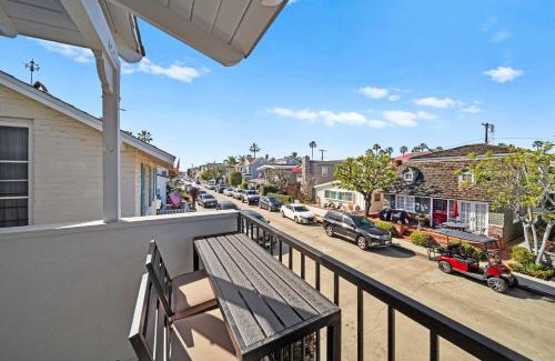 Balboa Island House | Ruby Villa B - Upper Unit for 6