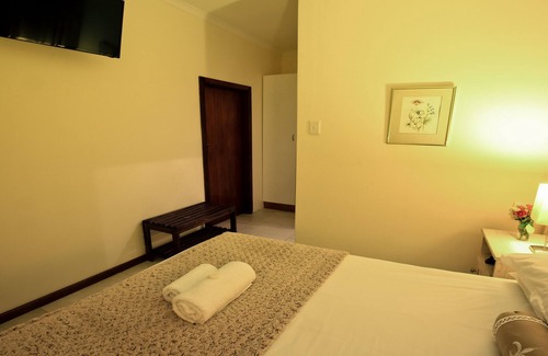 Berea Bed & Breakfast | Ruchlaw Clivia Bedroom Unit