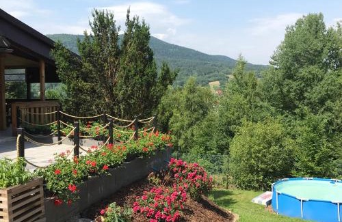 Pcim House | Rudera u Sióstr DREWNIANY DOMEK Stróża