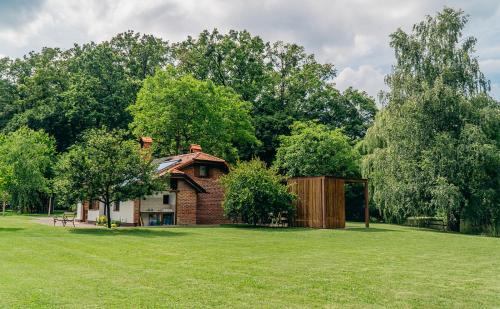 Andrijasevci House | Rudine 41 - Off-Grid Riverside Home