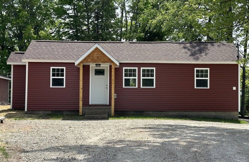 Munising Cabin | Rudolph's Cabin in Christmas-near PRNL