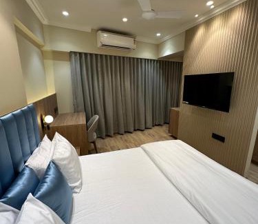 Khar Apartment | Rudraya Homes - Cozy Premium Serviced Apartments Khar - next to Bandra