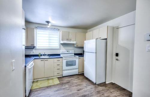Plateau Mont Royal Apartment | Rue Berri & Downtown Village Destination