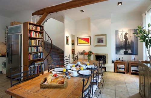 Antibes Old Town Bed & Breakfast | Rue Sade Bed & Breakfast