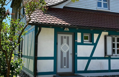 Kreptitz House | Rugiamare, Exclusives, neu Renoviertes, Strandnahes Reihen- Ferienhaus