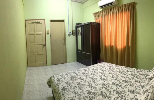 Kampung Telaga Nibong House | Ruhani Homestay 2 Kota Bharu Cheap and Comfortable