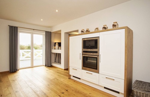 Bergen auf Ruegen Apartment | Ruhig und Idyllische Lage im Herzen der Insel Rügen - Gutshaus Silvitz Fewo 01