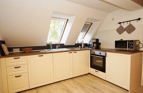 Bergen auf Ruegen Apartment | Ruhig und Idyllische Lage, Ahoi Erlebnisbad Gratis - Gutshaus Silvitz Fewo 04 - Gutshaus Silvitz