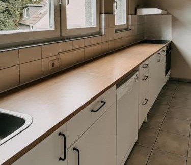 Frohnhausen Apartment | Ruhig wohnen zwischen Essen und Mülheim! BÖ1
