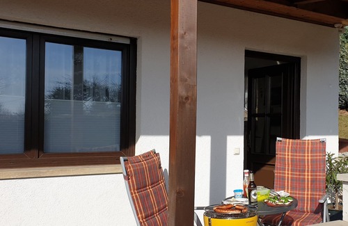 Goes Apartment | Ruhige Ferienwohnung am Wald