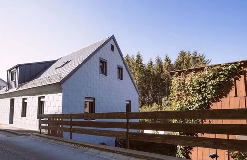 Bernstein a.Wald House | Ruhige Lage, Direkt am Wald, Ausgangspunkt für Viele Wanderungen, Kinderfreundl
