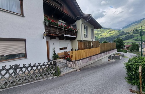 Stumm House | Ruhiges Anwesen mit Blick auf die Skipiste